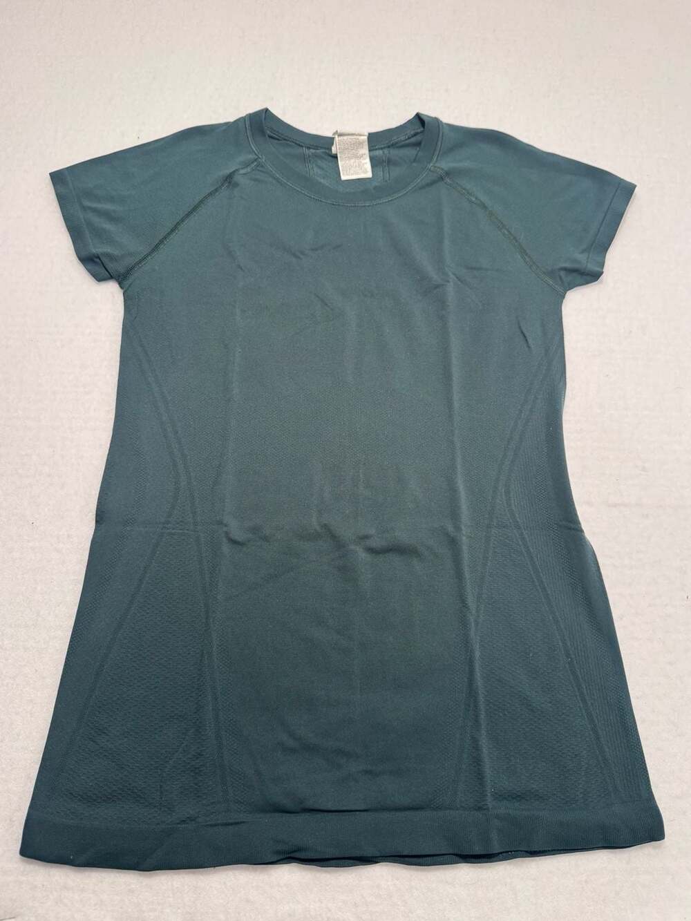 Athleta Seamless Short Sleeve Crewneck Workout Tee Athletic Top Women’s Small